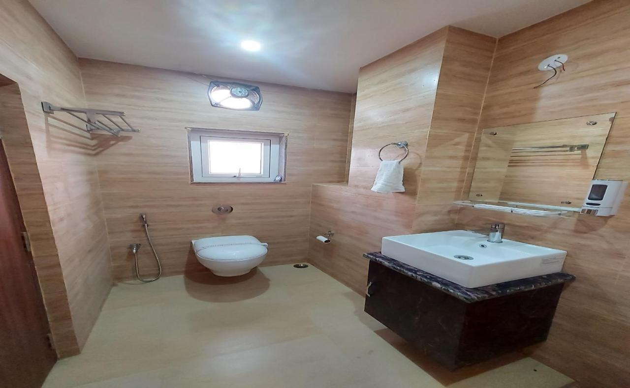 Hotel Bliss Jorhāt エクステリア 写真