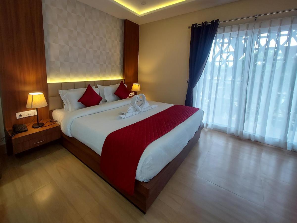 Hotel Bliss Jorhāt エクステリア 写真